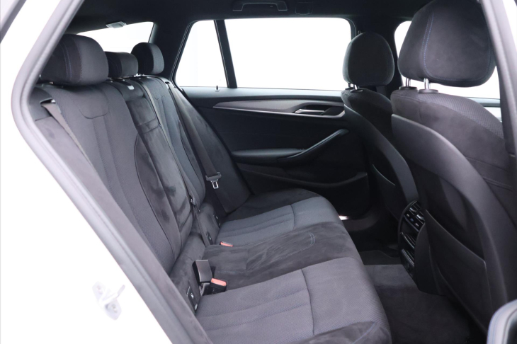 BMW Řada 5 2,0 dA 140kW M-Paket, Záruka