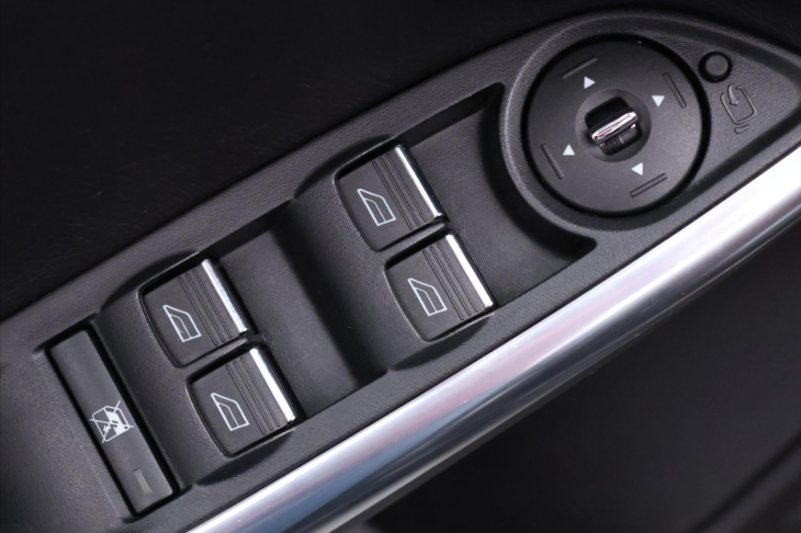 Ford Focus 2,0 EB 184kW ST Xenon Kůže