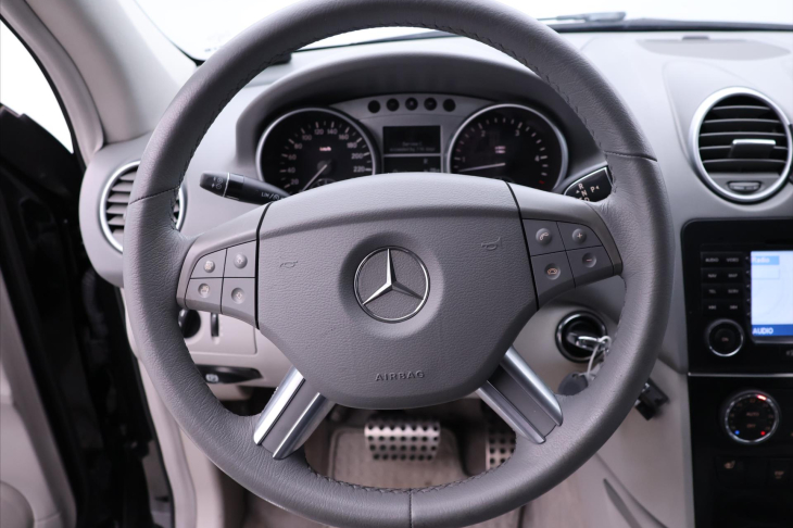 Mercedes-Benz Třídy M 3,0 320CDI 165kW Aut. 4M CZ