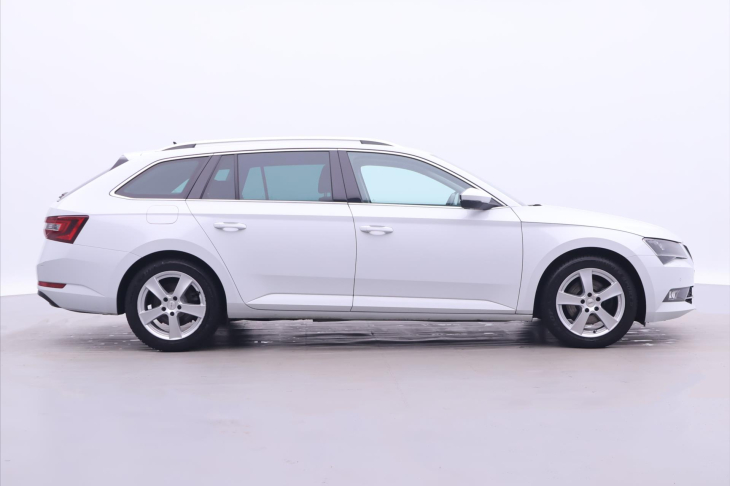 Škoda Superb 2,0 TDI 140 4x4 DSG Style