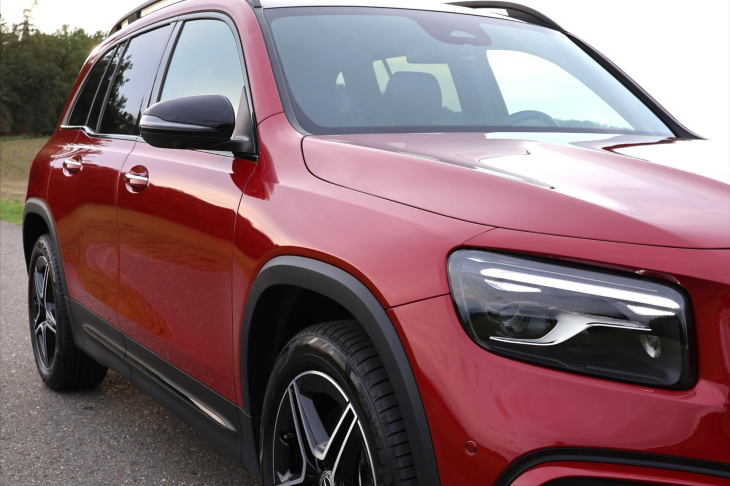 Mercedes-Benz GLB 2,0 220 4Matic AMG Premium