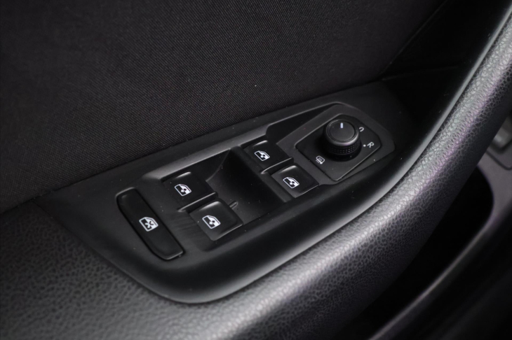 Volkswagen Passat 2,0 TDI 110kW Business Combi
