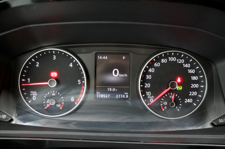 Volkswagen Multivan 2,0 TDI 4M DSG CZ Highline DPH
