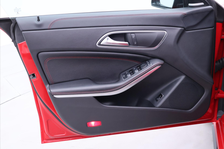 Mercedes-Benz CLA 2,0 45 AMG 280kW 4Matic H&K