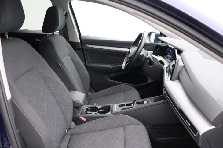 Volkswagen Golf 1,5 TSI EVO 110kW mHEV Life DSG