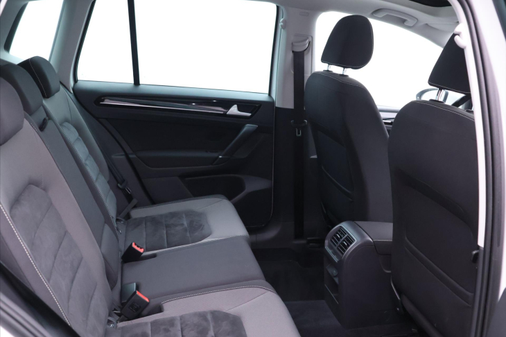 Volkswagen Golf Sportsvan 1,4 TSI 110kW DSG R-line 1.Maj