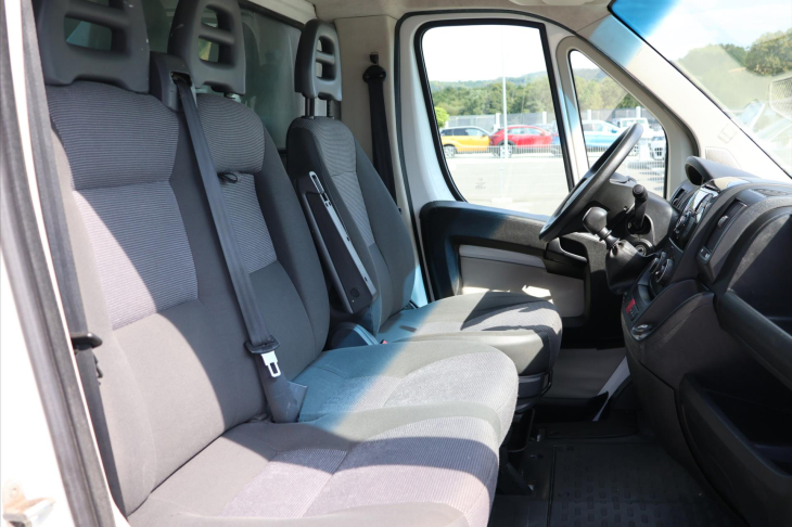 Peugeot Boxer 2,2 HDI 110kW CZ 10 Palet