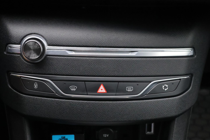 Peugeot 308 1,6 BlueHDI 73kW Aut.klima SW