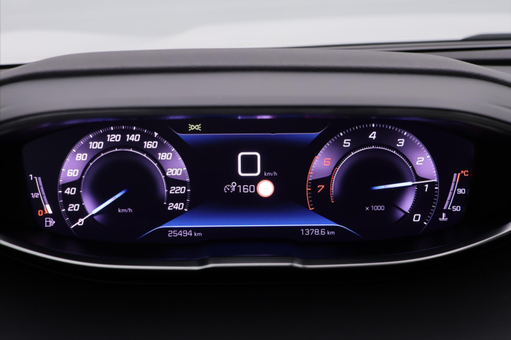 Peugeot 5008 1,2 PT 96kW Allure 7-Míst CZ
