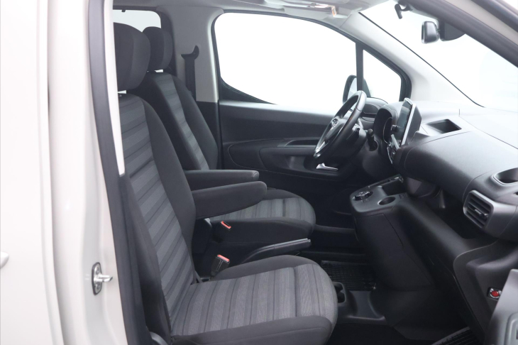 Opel Combo 1,2 Turbo 96 kW S/S AT8 Enjoy