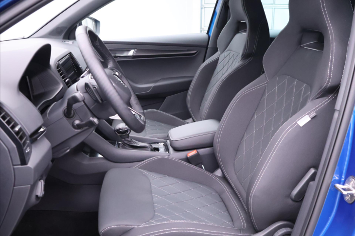 Škoda Karoq 2,0 TDI 4x4 DSG Sportline CZ