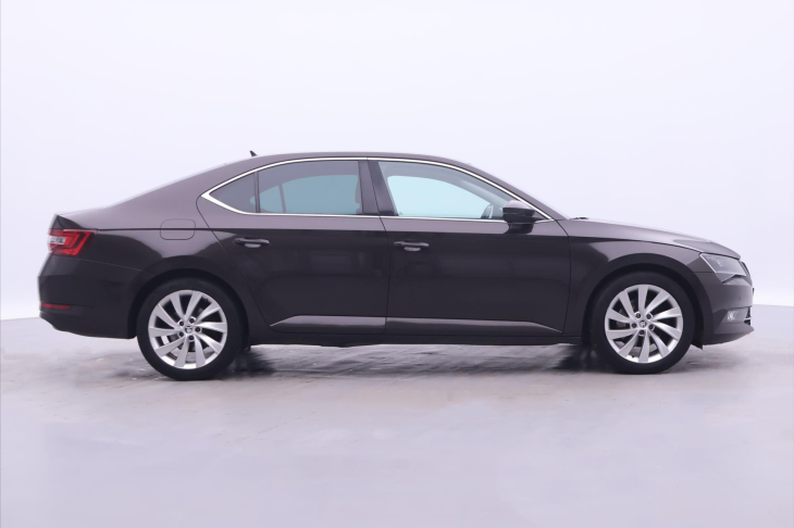 Škoda Superb 2,0 TDI 110kW Style CZ