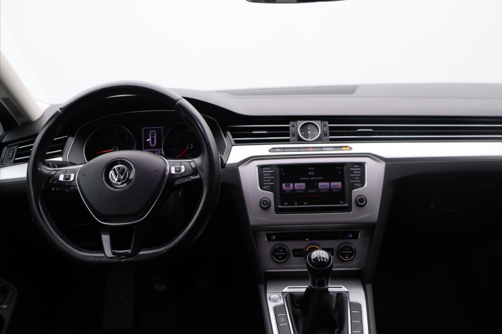 Volkswagen Passat 2,0 TDI 110kW Comfortline Navi