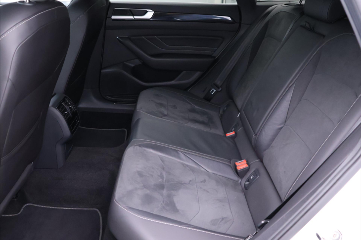 Volkswagen Arteon Shooting Brake 2,0 TSI 206 kW R-line DSG DPH CZ