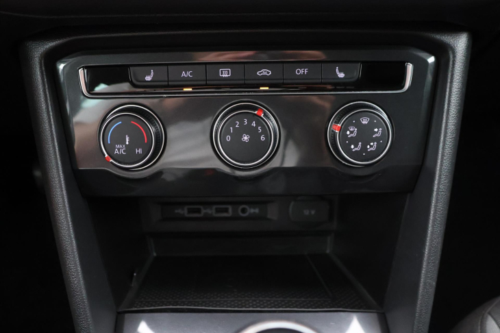 Volkswagen Tiguan 1.4 TSI 110kW Virtual 1.Maj.