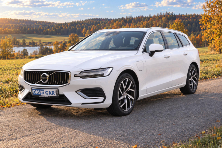 Volvo V60 2,0 B5 AWD Momentum Pro AT DPH