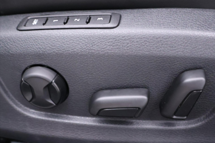 Škoda Superb 2,0 TDI DSG 4x4 Sportline DPH