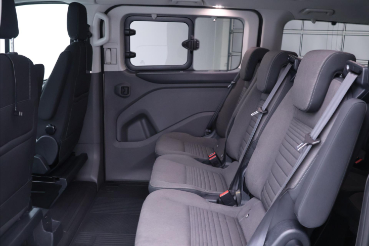 Ford Tourneo Custom 2,0 TDCI 125kW L2 Titanium DPH