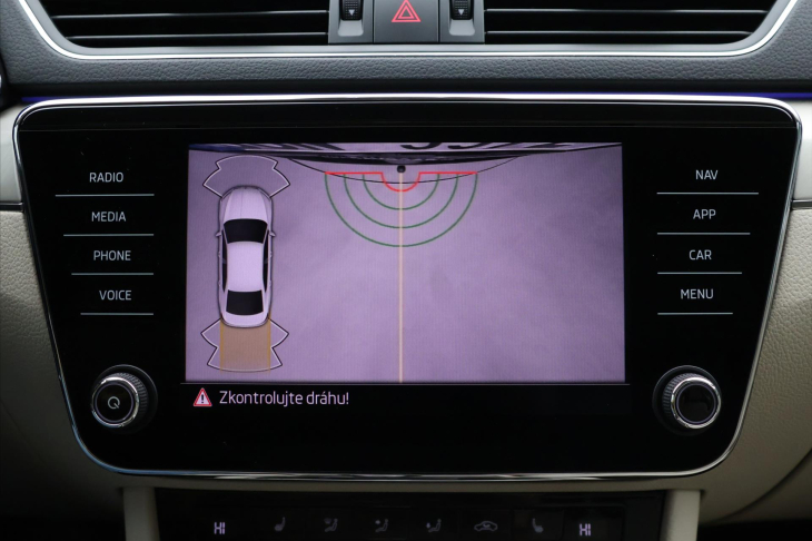 Škoda Superb 2,0 TDI  110 kW DSG DPH CZ