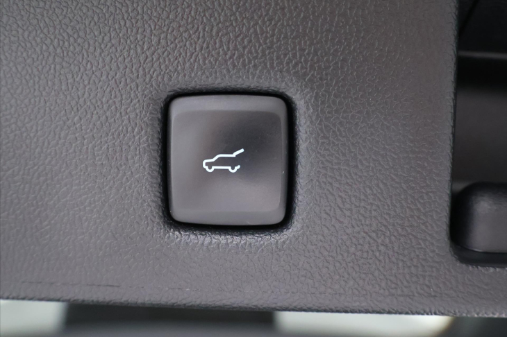 Ford Kuga 2,5 Hybrid 140kW AWD Titanium