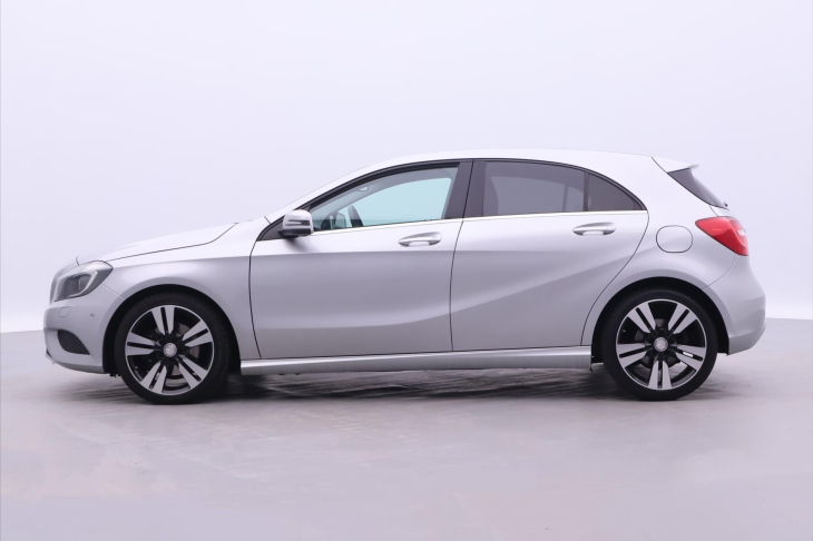 Mercedes-Benz Třídy A 1,6 180i 90kW CZ Sport Xenon
