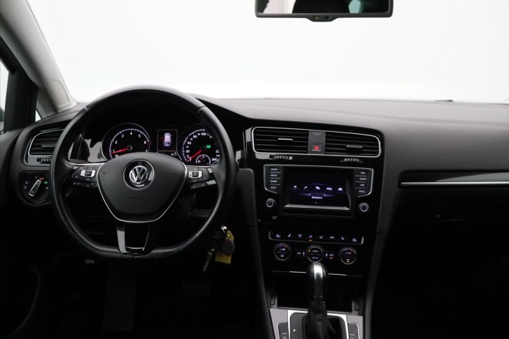 Volkswagen Golf 1,4 TSI 90kW DSG Highline Xenon
