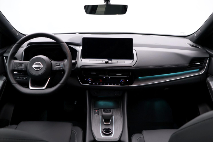 Nissan Qashqai 1,3 DIG-T 116kW 4x4 Tekna CZ DPH