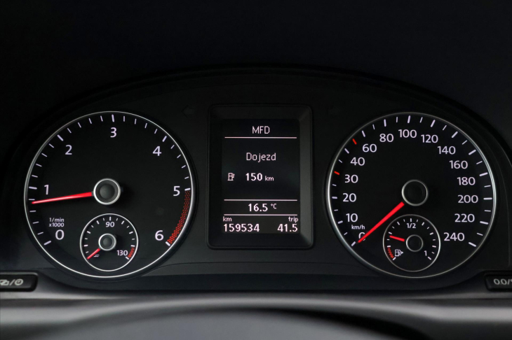 Volkswagen Touran 2,0 TDI 103kW DSG Match Panorama
