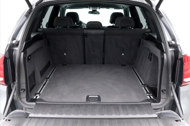 BMW X5 3,0 M50d 280kW xDrive Aut. CZ
