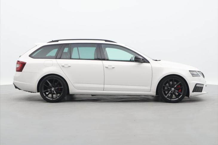 Škoda Octavia 2,0 TSI DSG RS230 CZ Challenge