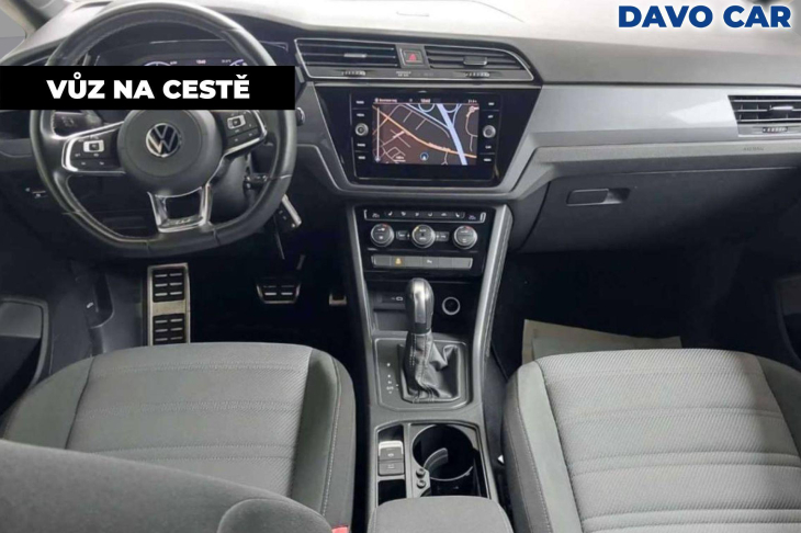 Volkswagen Touran 1,5 TSI 110 kW DSG R-line DPH Tažné