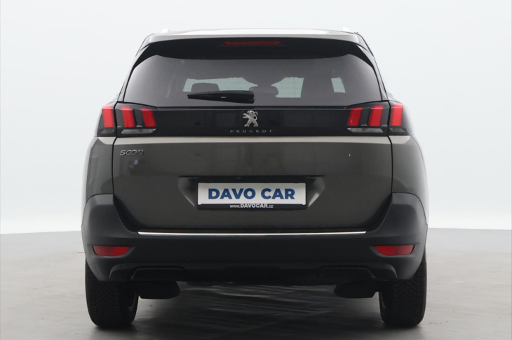 Peugeot 5008 1,2 PT 96kW Allure PANO 7-míst