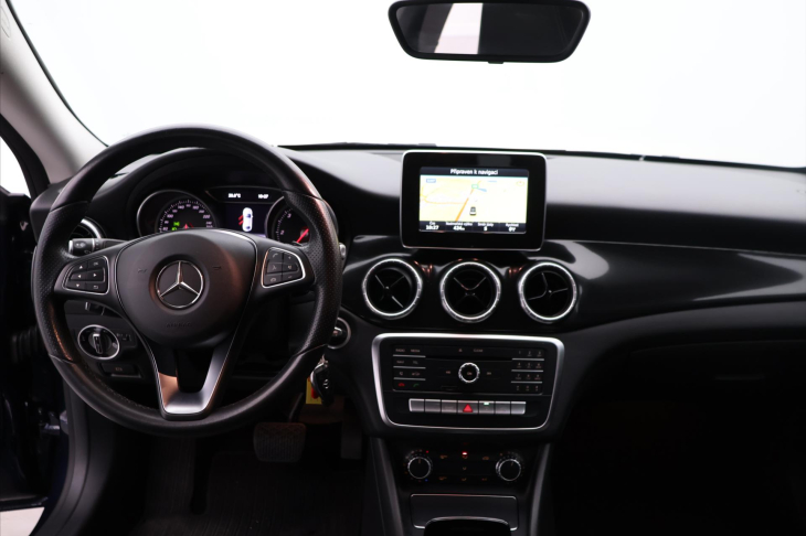 Mercedes-Benz CLA 1,5 180d 80kW Aut. Navi DPH