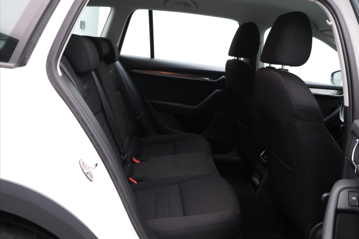 Škoda Octavia 2,0 TDI 135kW 4x4 DSG CZ Scout