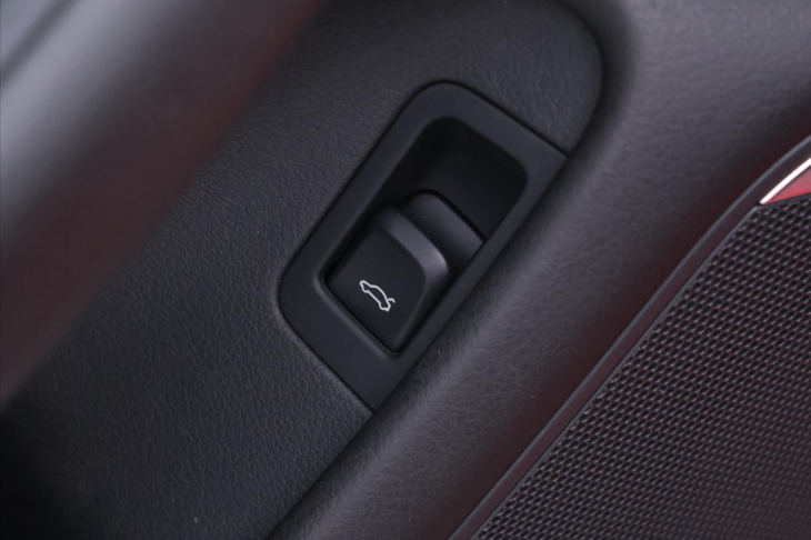 Audi A6 3,0 TDI 180kW quattro S-Line CZ