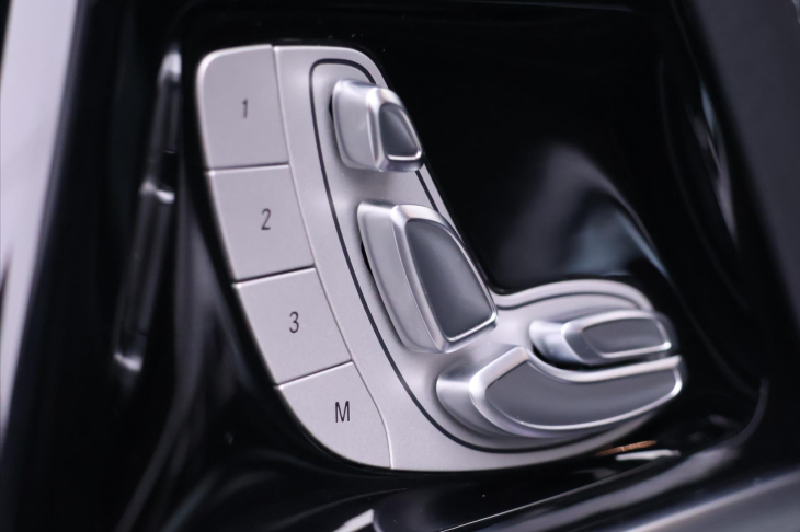 Mercedes-Benz Třídy G 4,0 63AMG 588kW 4x4^2 Brabus