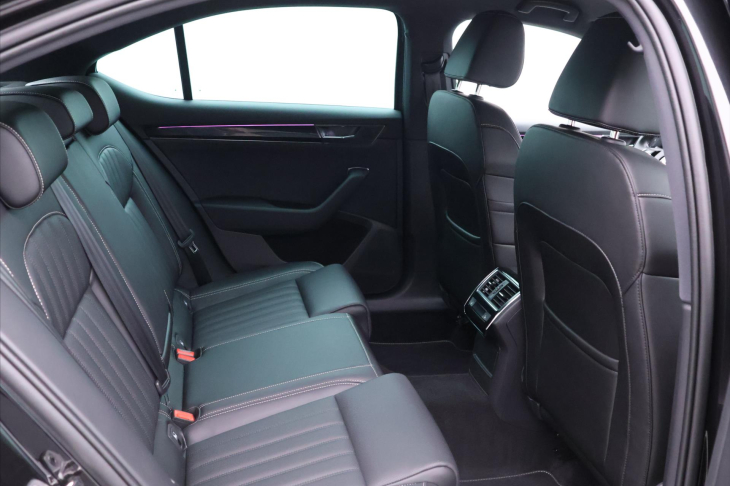 Škoda Superb 2,0 TDI 110kW DSG L&K DPH 1.Maj.