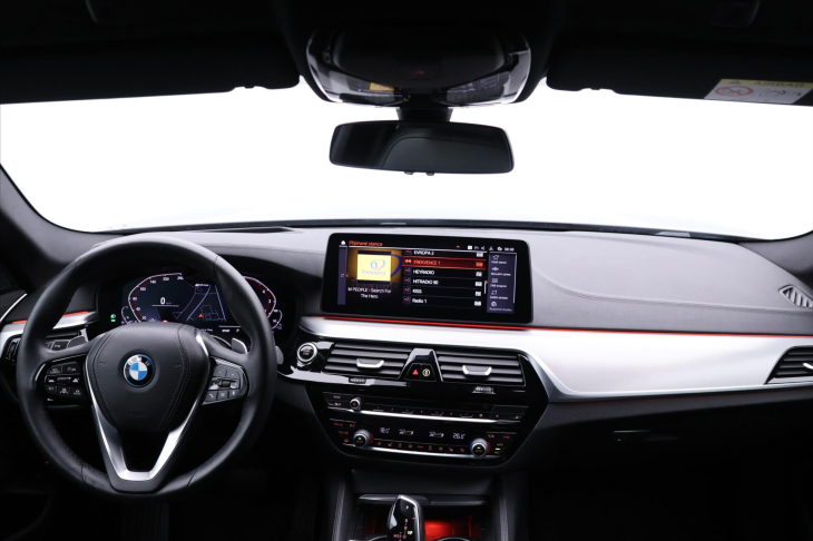BMW Řada 5 2,0 530e xDrive Automat CZ DPH