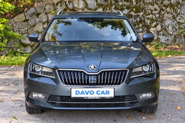 Škoda Superb 2,0 TDI DSG 110kW Style Navi