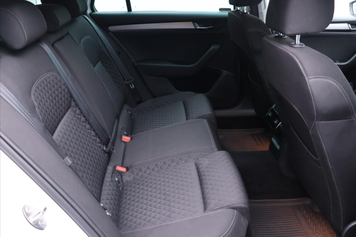 Škoda Superb 2,0 TDI 140 4x4 DSG Style