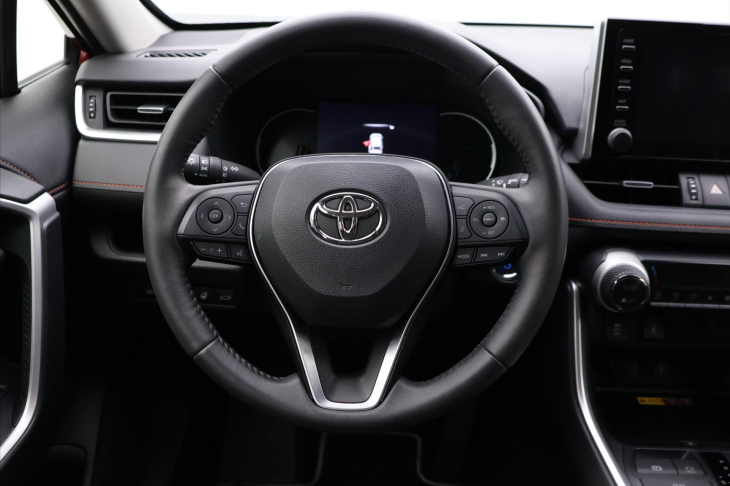 Toyota RAV4 2,5 Hybrid 131kW Adventure 4WD CZ