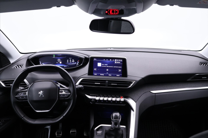 Peugeot 5008 1,2 PT 96kW CZ Allure 7-Míst