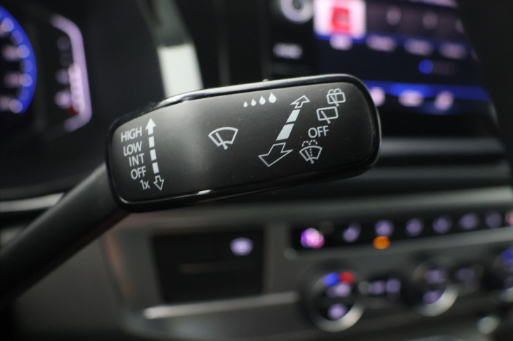 Volkswagen Caravelle 2,0 TDI 150kW DSG Long LED DPH