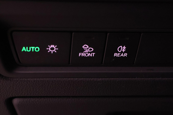 Volkswagen Touareg 3,0 TDI 210kW 4M R-Line DPH