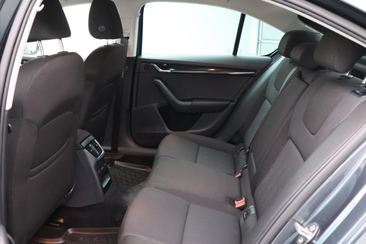 Škoda Octavia 2,0 TDI 110kW DSG Style CZ