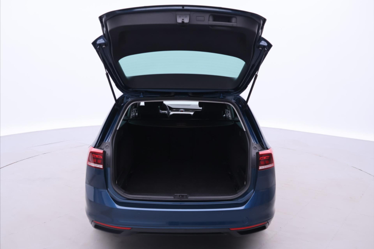 Volkswagen Passat 1,5 TSI 110kW CZ Business LED