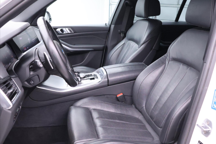 BMW X5 3,0 xDrive30d Aut. CZ M-paket