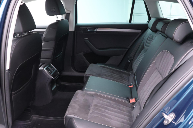 Škoda Superb 2,0 TDI 110kW DSG Style CZ DPH