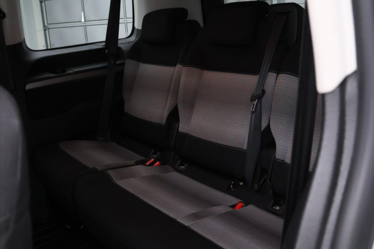 Citroën SpaceTourer 2,0 HDI 110kW Shine 8-Míst