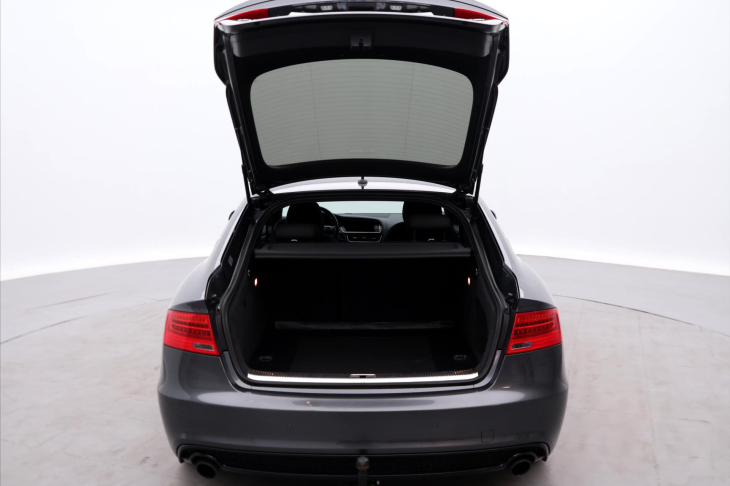 Audi A5 2,0 TFSI 169kW S-Line Xenon